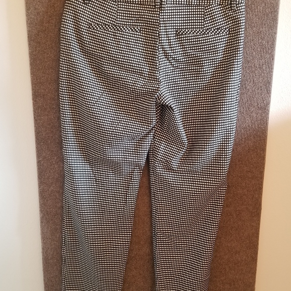 5 Express Editor/Columnist size 6 pants Lor J